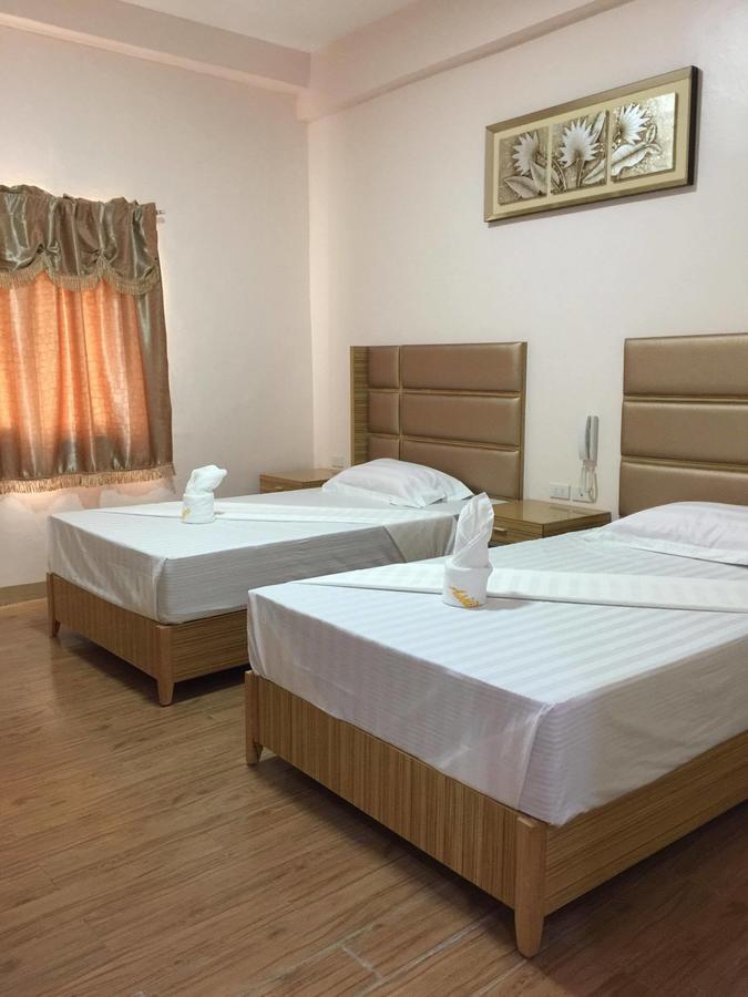 Meaco Royal Hotel - Lipa Lipa City Екстер'єр фото