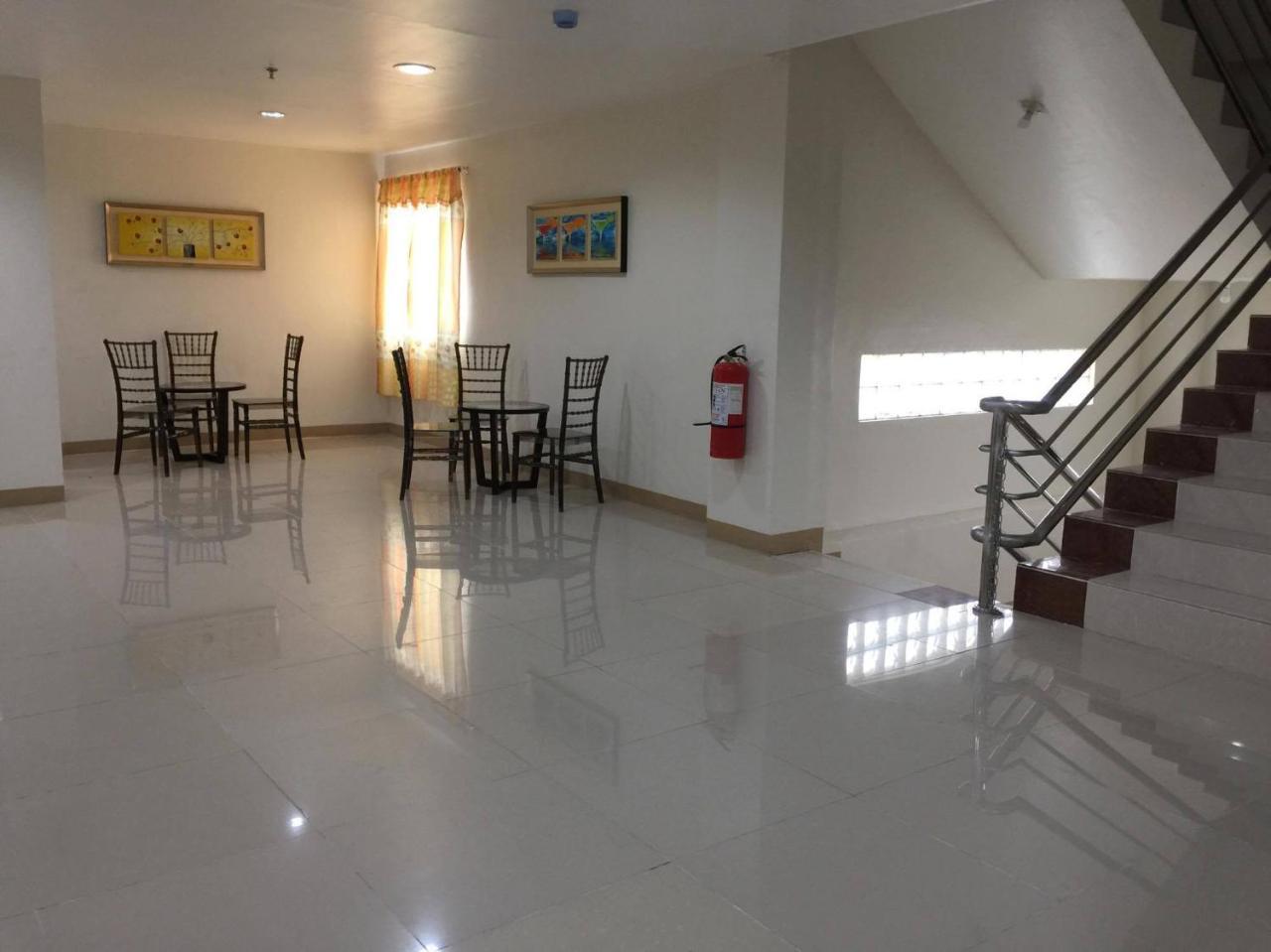 Meaco Royal Hotel - Lipa Lipa City Екстер'єр фото