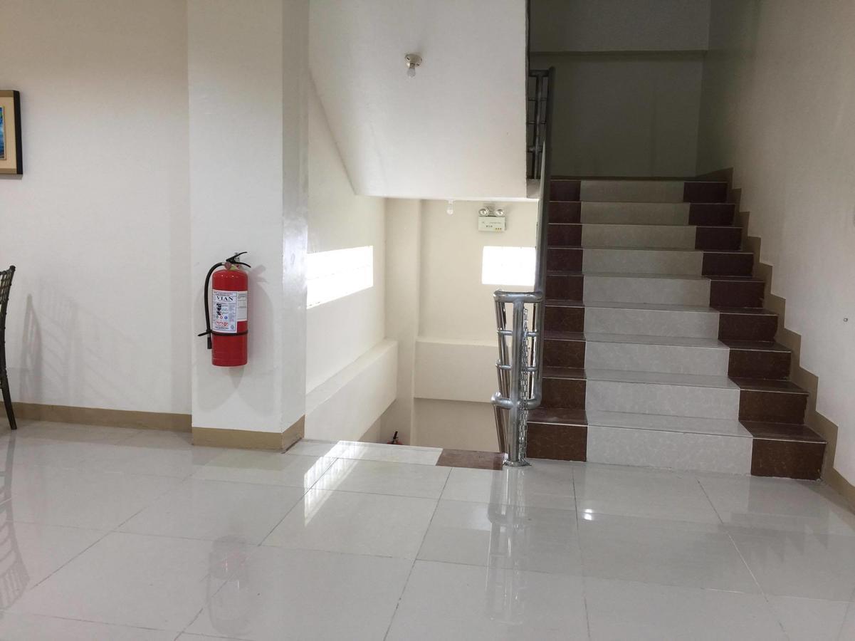 Meaco Royal Hotel - Lipa Lipa City Екстер'єр фото