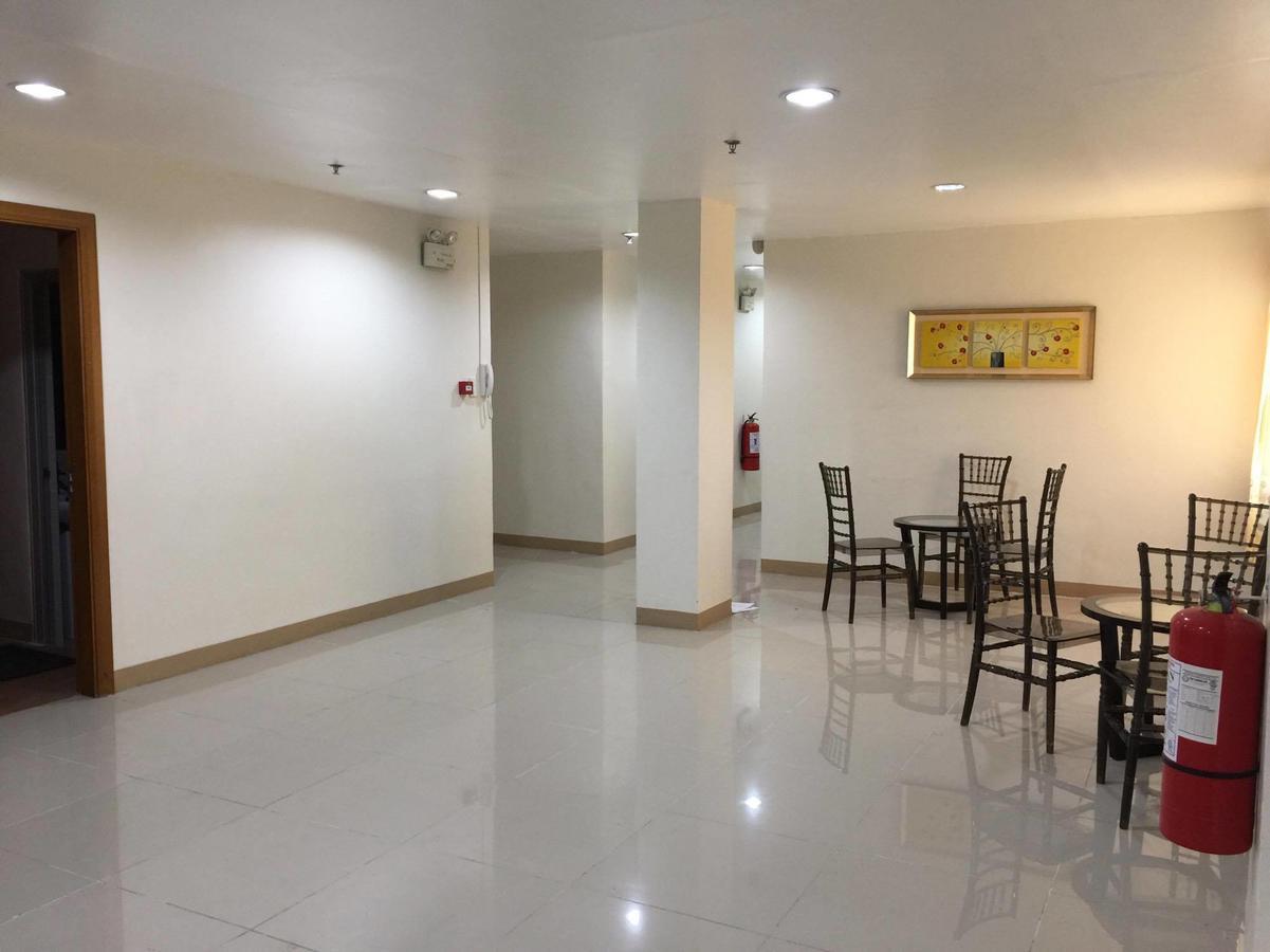 Meaco Royal Hotel - Lipa Lipa City Екстер'єр фото