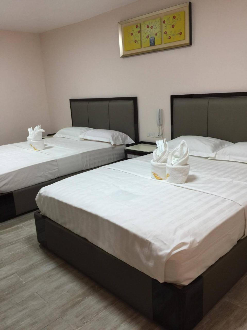 Meaco Royal Hotel - Lipa Lipa City Екстер'єр фото